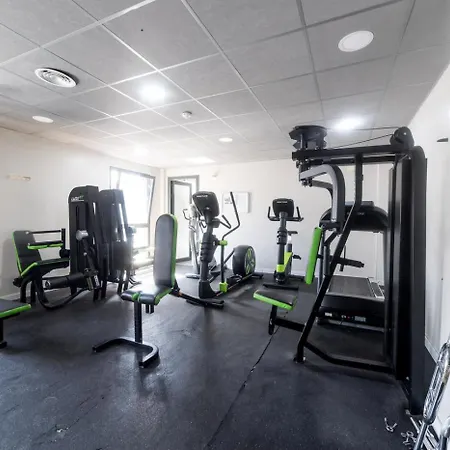 Apto. Con Piscinas Y Gym A 800 Metros De Playa Apartment