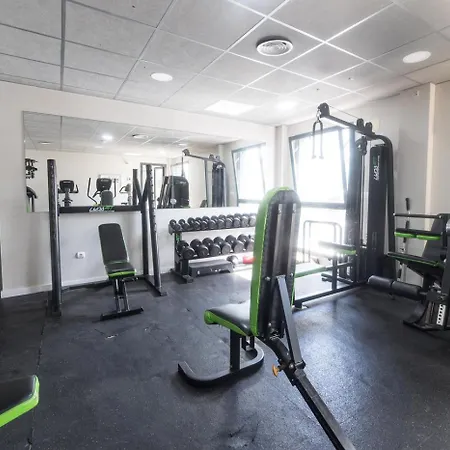 Apto. Con Piscinas Y Gym A 800 Metros De Playa *
