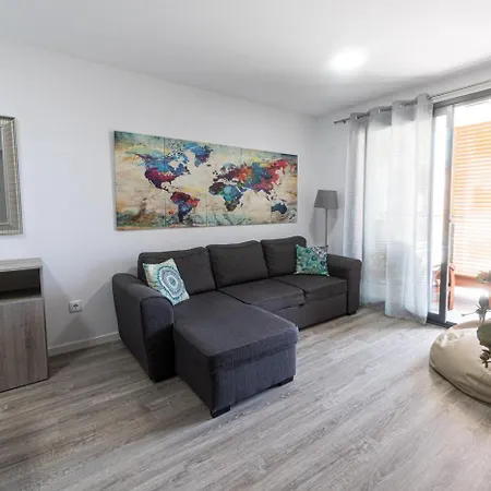 Apto. Con Piscinas Y Gym A 800 Metros De Playa Apartment *